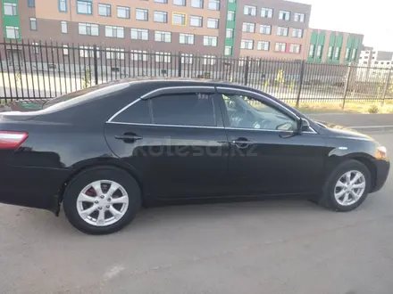 Toyota Camry 2007 года за 4 800 000 тг. в Актобе