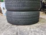 Резина 2-шт 215/55 r17 Toyofor9 000 тг. в Алматы