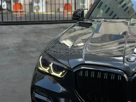 BMW X5 2021 года за 31 000 000 тг. в Астана – фото 3