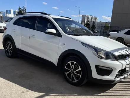 Kia Rio X-Line 2018 года за 7 200 000 тг. в Астана