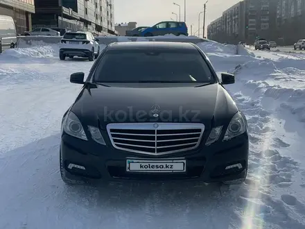 Mercedes-Benz E 200 2009 года за 7 500 000 тг. в Караганда – фото 4