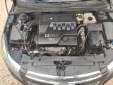 Chevrolet Cruze 2011 года за 1 800 000 тг. в Уральск – фото 3