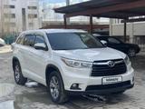 Toyota Highlander 2014 годаүшін15 300 000 тг. в Актобе – фото 3