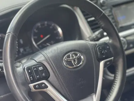 Toyota Highlander 2014 года за 15 300 000 тг. в Актобе – фото 20