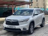 Toyota Highlander 2014 года за 15 300 000 тг. в Актобе