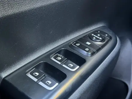 Kia Rio 2018 года за 5 500 000 тг. в Актобе – фото 15