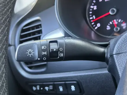 Kia Rio 2018 года за 5 500 000 тг. в Актобе – фото 17