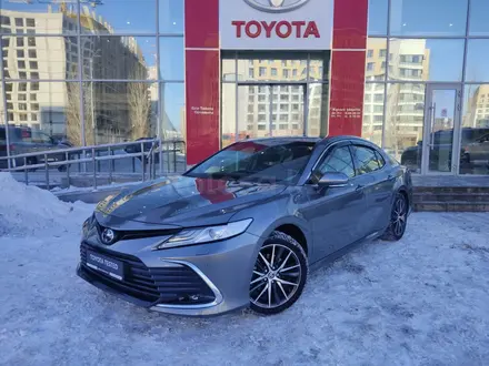 Toyota Camry 2023 года за 20 400 000 тг. в Астана