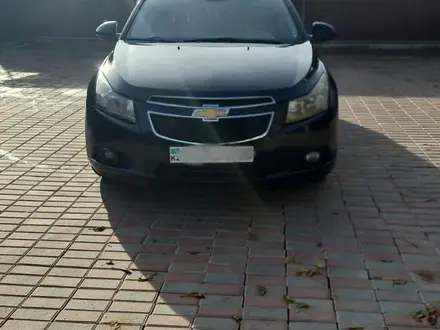 Chevrolet Cruze 2010 года за 3 500 000 тг. в Алматы – фото 2