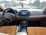 Toyota Camry 2005 годаүшін5 900 000 тг. в Бауыржана Момышулы – фото 5