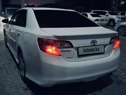 Toyota Camry 2014 года за 9 500 000 тг. в Жанаозен – фото 14