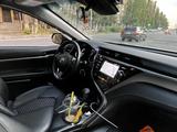 Toyota Camry 2019 годаүшін13 200 000 тг. в Алматы – фото 4