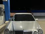 Mercedes-Benz E 200 1995 годаүшін2 300 000 тг. в Сарыагаш