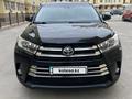 Toyota Highlander 2018 года за 17 800 000 тг. в Актау