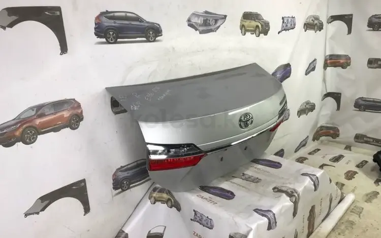 Крышка багажника Toyota Corolla 180 за 250 000 тг. в Алматы