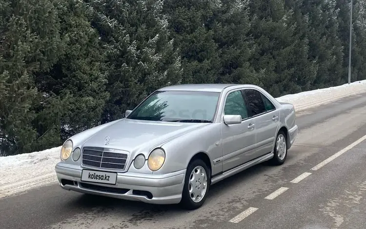 Mercedes-Benz E 270 2001 года за 2 950 000 тг. в Алматы