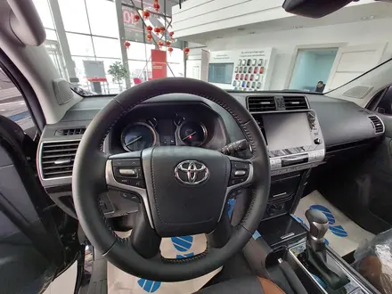 Toyota Land Cruiser Prado Prestige 4.0 2023 года за 39 910 000 тг. в Усть-Каменогорск – фото 9