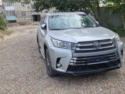 Toyota Highlander 2018 года за 20 500 000 тг. в Усть-Каменогорск – фото 3