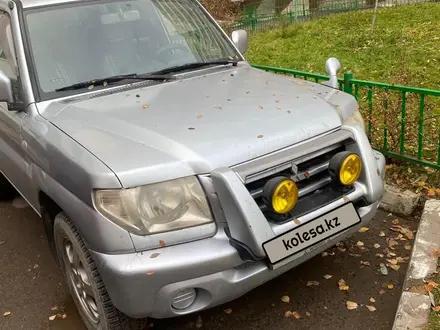 Mitsubishi Pajero iO 2003 года за 2 900 000 тг. в Астана – фото 5