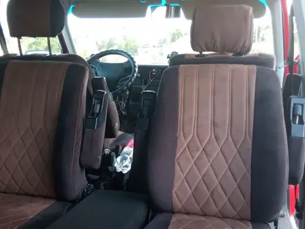 Volkswagen Multivan 1993 года за 2 700 000 тг. в Шымкент – фото 5