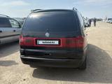Volkswagen Sharan 2001 года за 2 900 000 тг. в Актобе – фото 5
