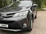 Toyota RAV4 2015 годаүшін10 500 000 тг. в Усть-Каменогорск – фото 4