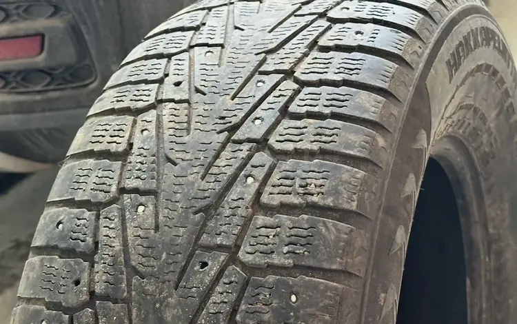 Одна зимняя Nokian.255 на 65 R17for8 000 тг. в Астана