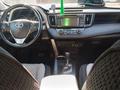 Toyota RAV4 2016 года за 11 000 000 тг. в Актобе – фото 2