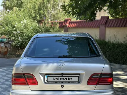 Mercedes-Benz E 320 2000 года за 6 000 000 тг. в Шымкент – фото 5