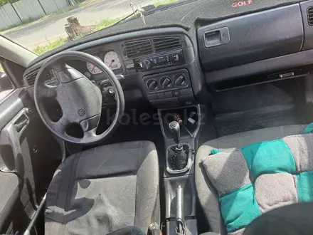 Volkswagen Golf 1994 года за 500 000 тг. в Караганда – фото 3