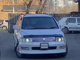 Mitsubishi Chariot 1998 года за 2 800 000 тг. в Алматы