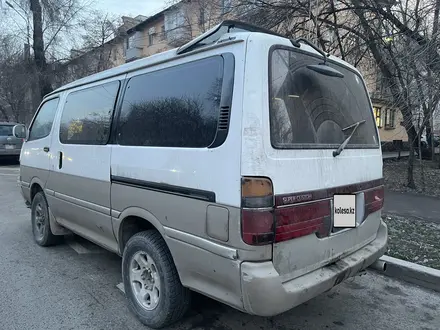 Toyota Hiace 1995 года за 880 000 тг. в Алматы – фото 4