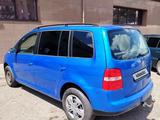 Volkswagen Touran 2003 года за 2 500 000 тг. в Караганда – фото 4