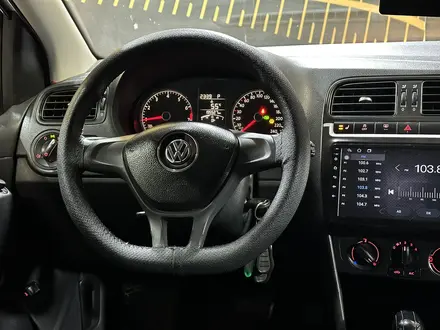 Volkswagen Polo 2017 года за 6 500 000 тг. в Актобе – фото 8