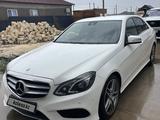 Mercedes-Benz E 200 2014 года за 9 000 000 тг. в Атырау