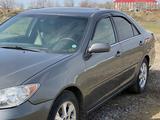 Toyota Camry 2005 года за 5 400 000 тг. в Актобе