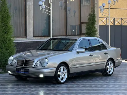 Mercedes-Benz E 320 1997 года за 4 550 000 тг. в Шымкент