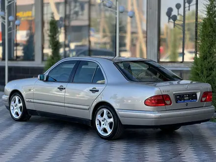 Mercedes-Benz E 320 1997 года за 4 550 000 тг. в Шымкент – фото 4