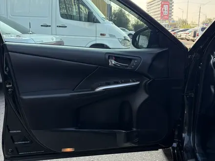 Toyota Camry 2014 года за 11 900 000 тг. в Алматы – фото 14