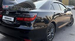 Toyota Camry 2014 года за 11 900 000 тг. в Алматы – фото 3