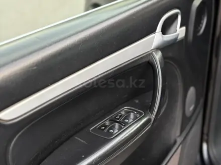 Porsche Cayenne 2005 года за 3 700 000 тг. в Алматы – фото 12
