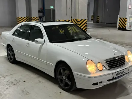 Mercedes-Benz E 320 2000 года за 4 300 000 тг. в Астана – фото 2