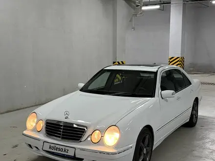Mercedes-Benz E 320 2000 года за 4 300 000 тг. в Астана – фото 3
