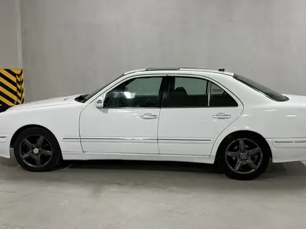 Mercedes-Benz E 320 2000 года за 4 300 000 тг. в Астана – фото 10