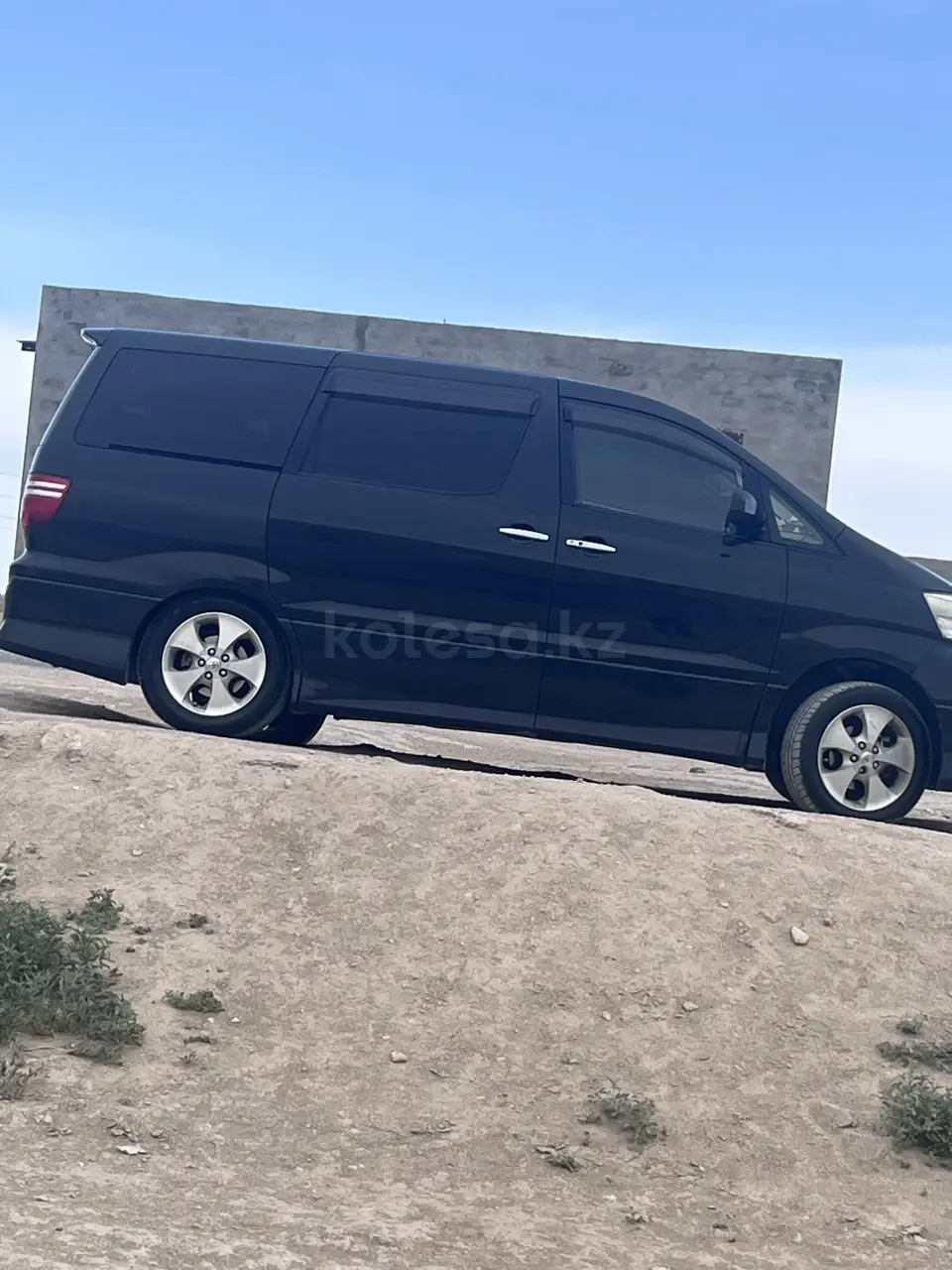 Toyota Alphard, 2006