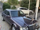 Mercedes-Benz E 280 1993 годаfor2 500 000 тг. в Алматы