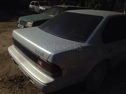 Nissan Maxima 1989 года за 500 000 тг. в Актобе – фото 2