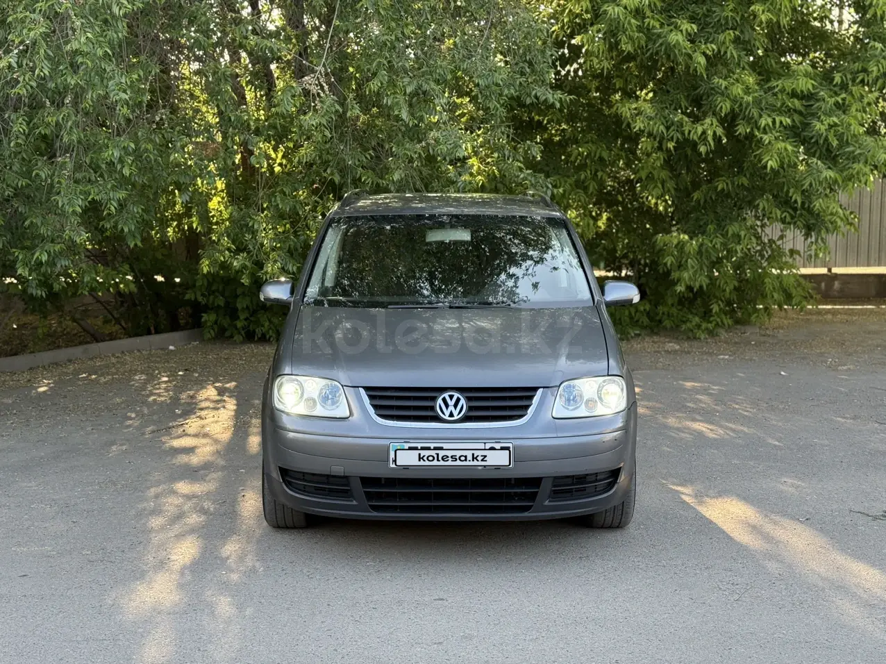 Volkswagen Touran, 2005