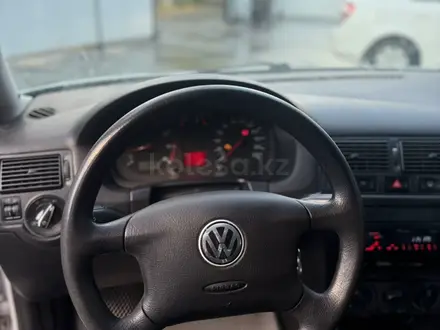 Volkswagen Golf 2001 года за 2 100 000 тг. в Костанай – фото 14