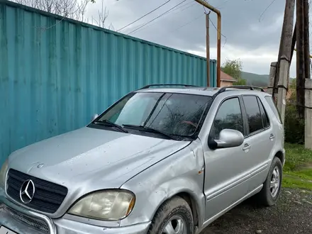 Mercedes-Benz ML 350 2003 года за 4 500 000 тг. в Алматы – фото 2